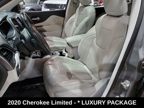 Used 2020 Jeep Cherokee Limited w/ Luxury Group FWD image 6