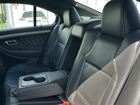 Used 2013 Ford Taurus SEL FWD image 31