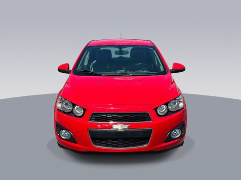 Used 2015 Chevrolet Sonic LTZ FWD image 2
