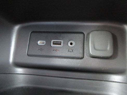 Used 2024 Chevrolet Equinox LT w/ LPO, Floor Liner Package image 21