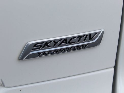 Used 2019 MAZDA CX-5 Touring image 29