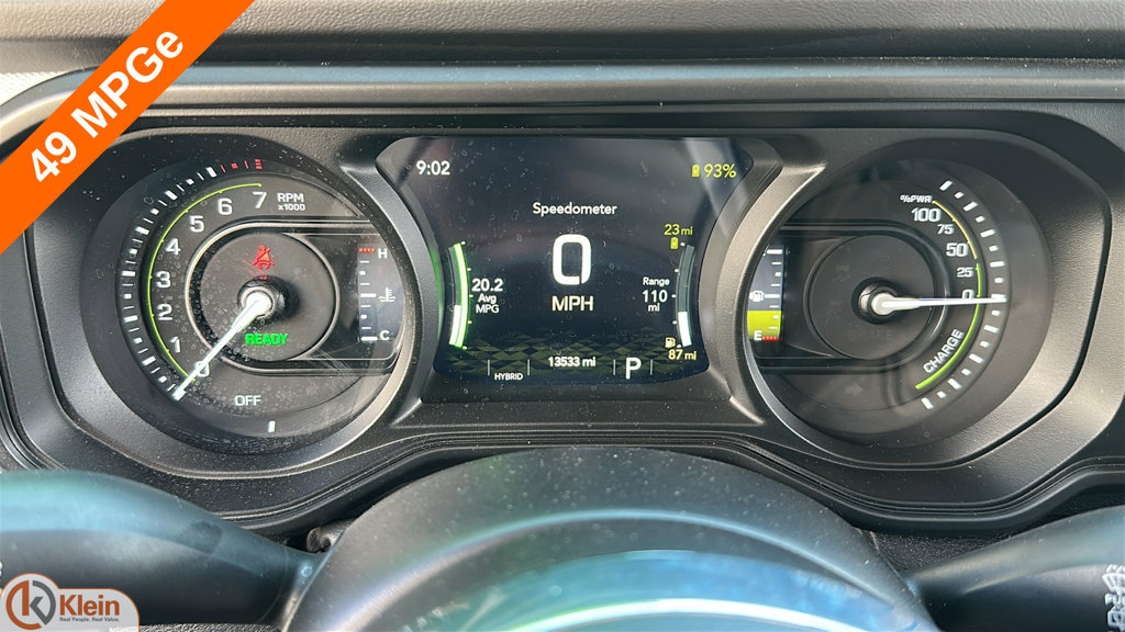 Used 2025 Jeep Wrangler Unlimited Sahara AWD/4WD image 20