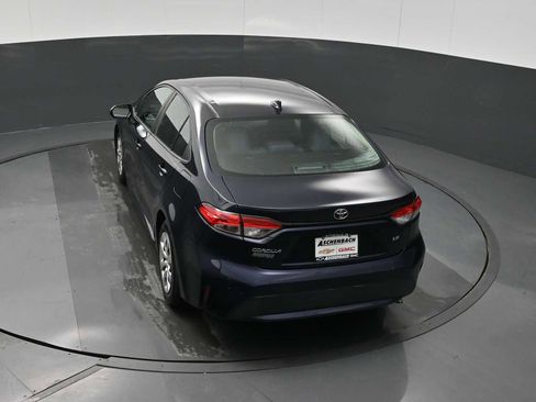 Used 2021 Toyota Corolla LE image 15