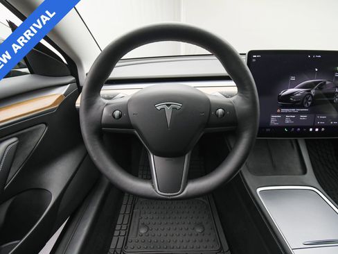Used 2022 Tesla Model 3 image 15