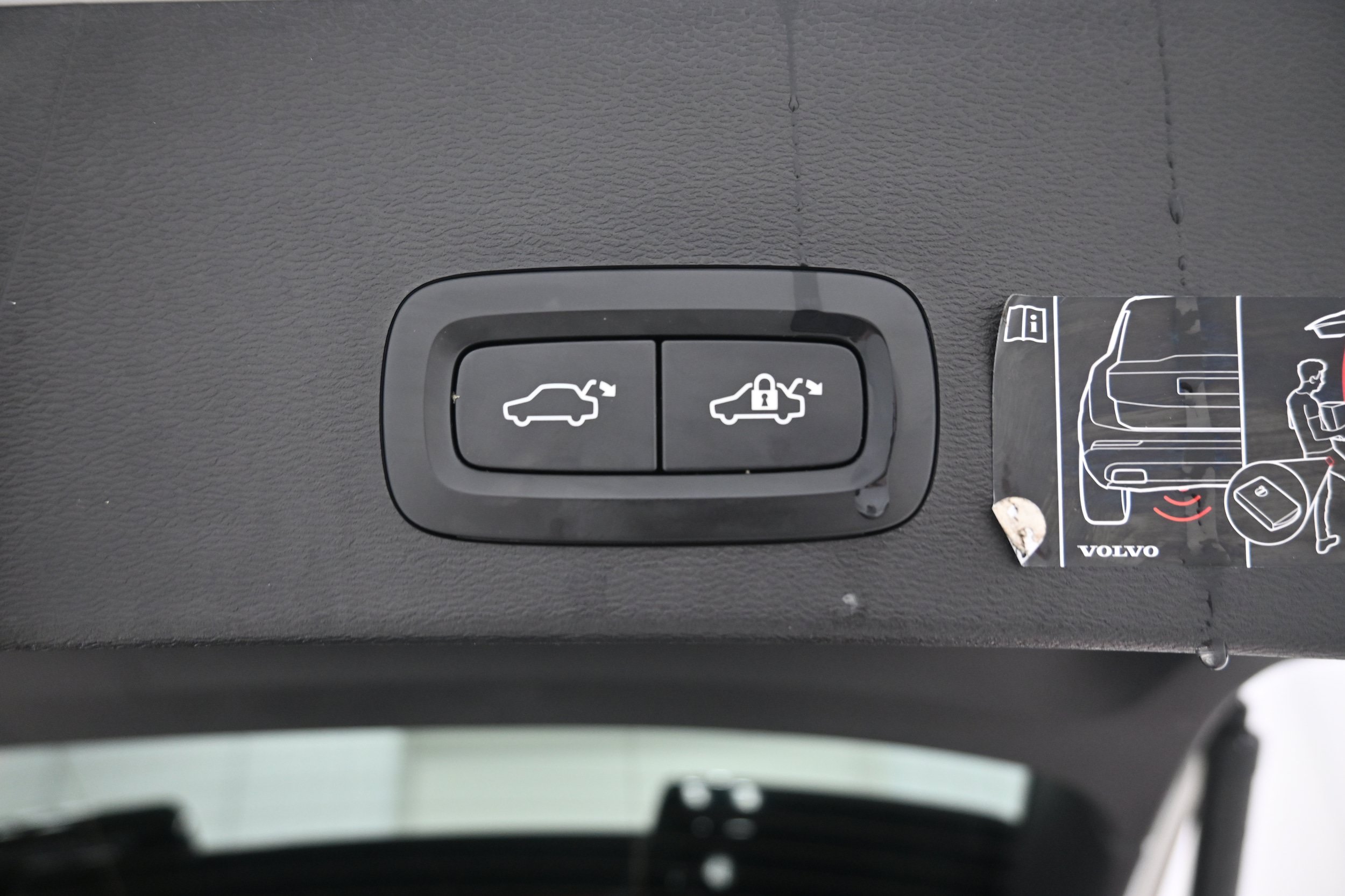 Used 2021 Volvo XC40 T5 R-Design w/ Protection Package Premier AWD/4WD image 35