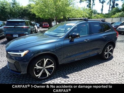 Certified 2025 Volvo XC60 T8 Ultra w/ Protection Package Premier AWD/4WD image 4