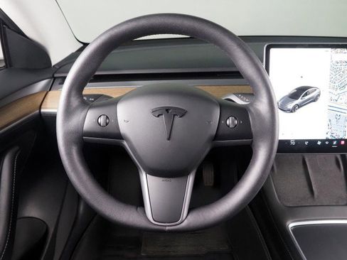 Used 2023 Tesla Model 3 RWD image 19