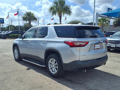 Used 2021 Chevrolet Traverse LS w/ LPO, Floor Liner Package FWD image 23