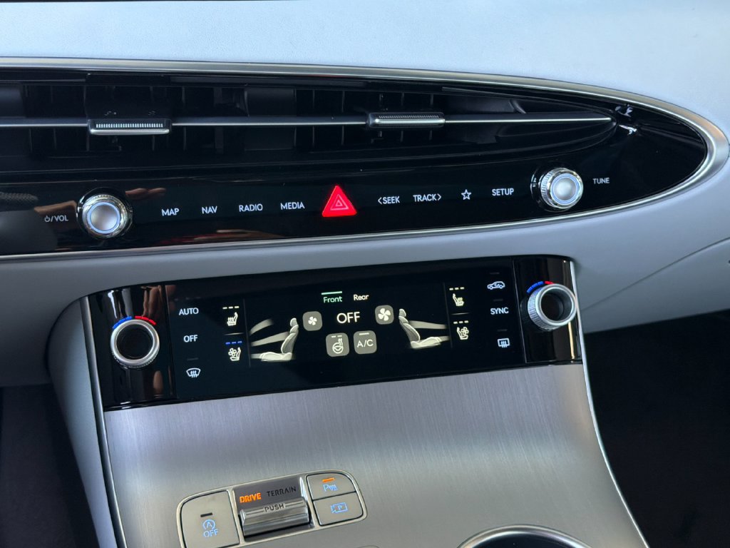 New 2026 Genesis GV70 2.5T Advanced AWD/4WD image 21
