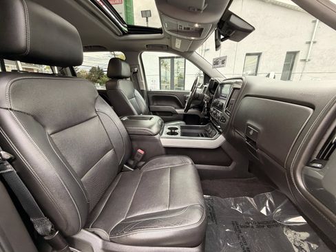 Used 2018 Chevrolet Silverado 1500 LTZ Z71 w/ Centennial Edition AWD/4WD image 23