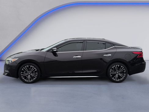 Used 2016 Nissan Maxima Platinum w/ Interior Lighting Package FWD image 3