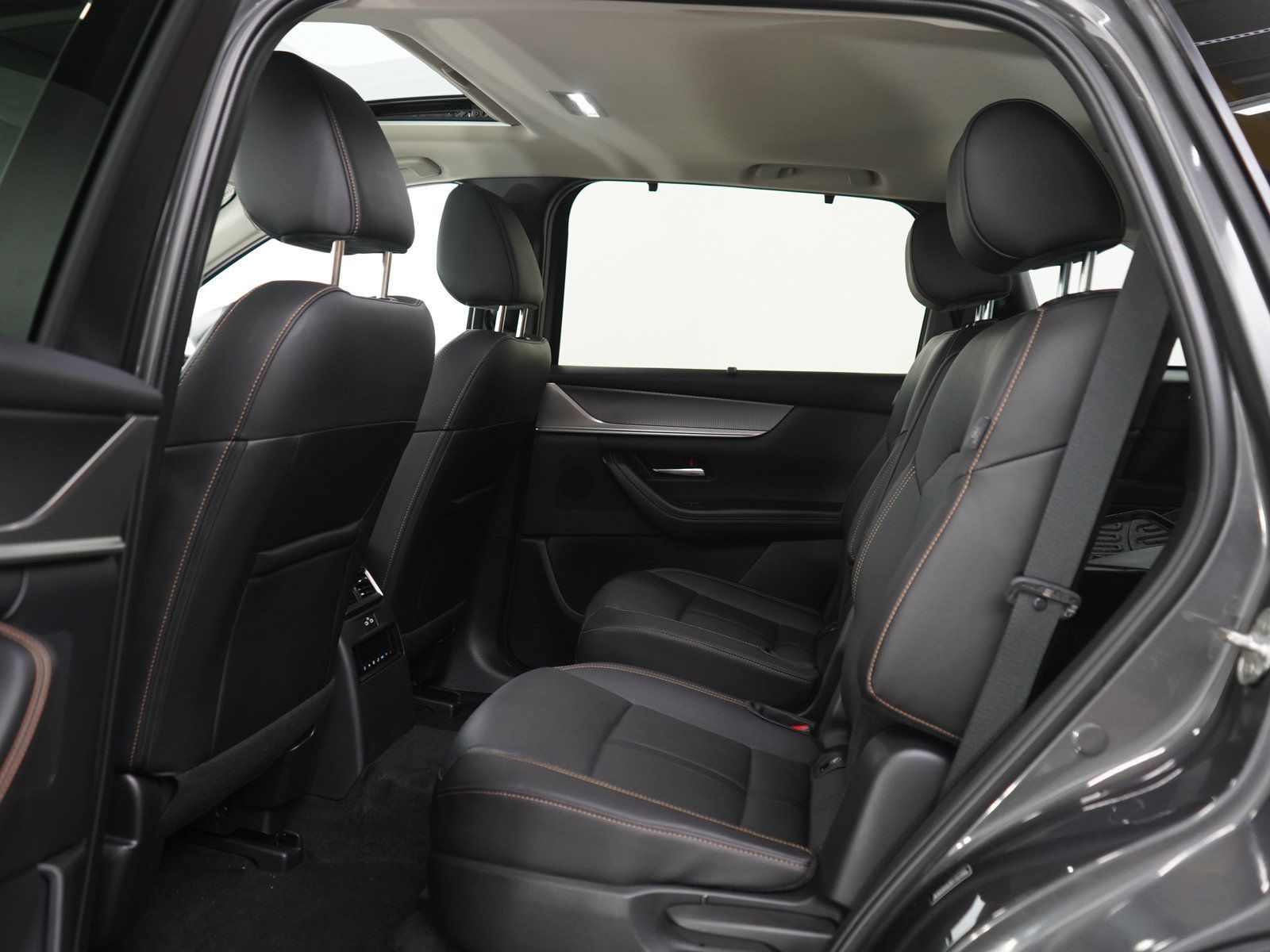 Certified 2024 MAZDA CX-90 Plug-In Hybrid w/ Preferred AWD/4WD image 20