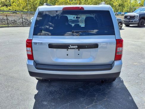 Used 2015 Jeep Patriot Sport image 4