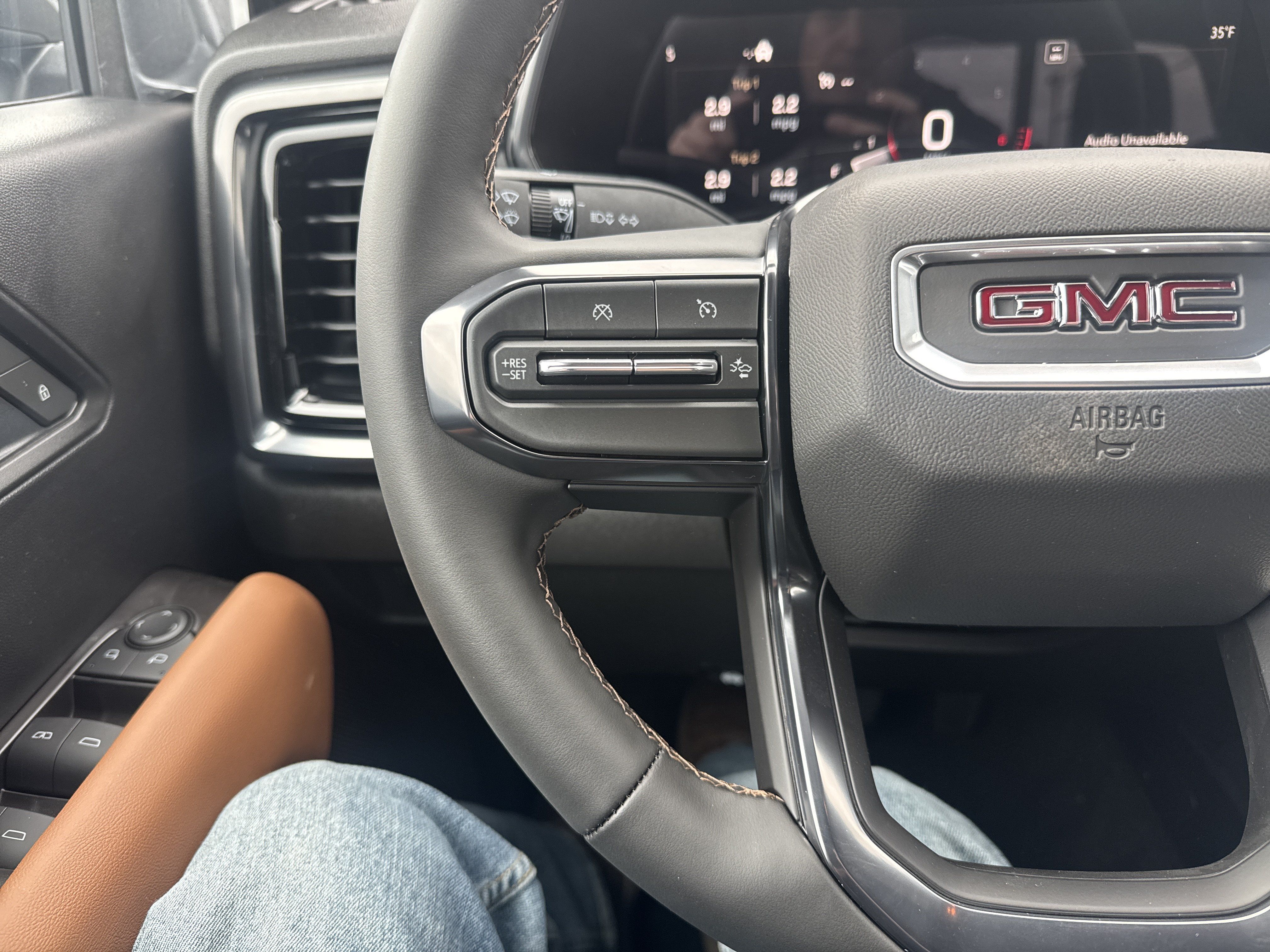 New 2026 GMC Canyon AT4 AWD/4WD image 18