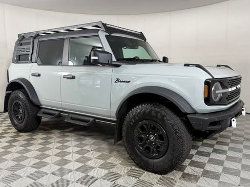 Used 2023 Ford Bronco Wildtrak AWD/4WD image 11