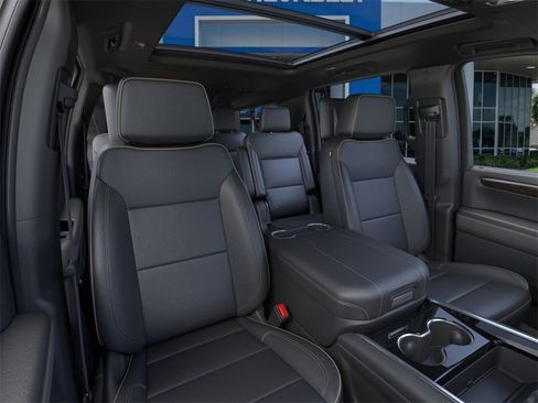 New 2026 Chevrolet Suburban Premier image 16