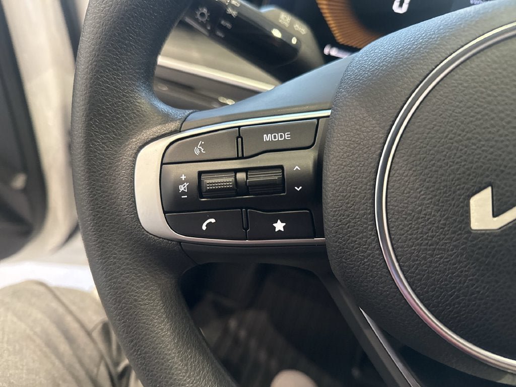New 2026 Kia K5 LXS FWD image 16