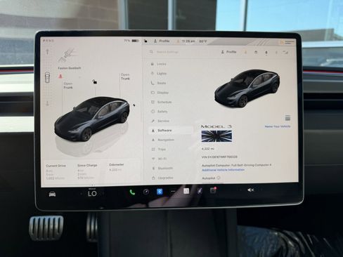 Used 2024 Tesla Model 3 Performance image 23