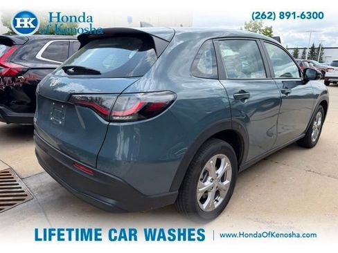 Certified 2025 Honda HR-V LX image 2