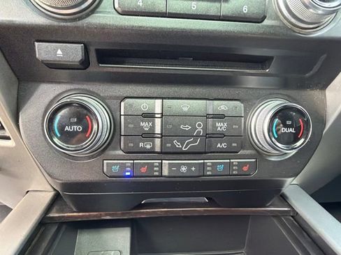 Used 2017 Ford F250 Platinum w/ Platinum Ultimate Package AWD/4WD image 35