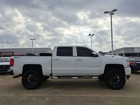 Used 2017 Chevrolet Silverado 1500 LT w/ All Star Edition image 4