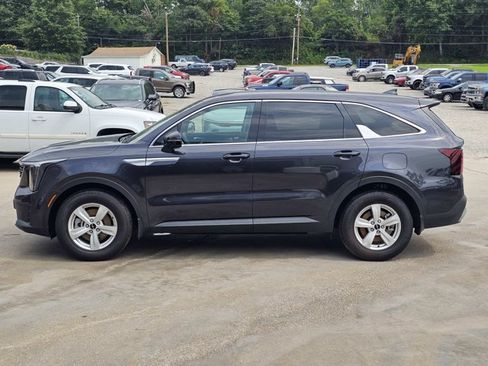 Used 2026 Kia Sorento LX FWD image 13