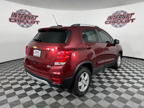 Used 2022 Chevrolet Trax LT w/ Driver Confidence Package image 7