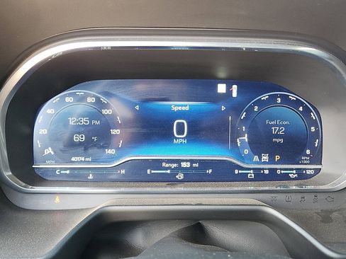 Used 2022 Chevrolet Suburban LT image 16