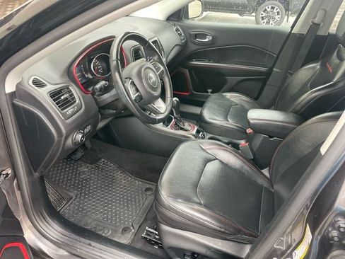 Used 2018 Jeep Compass Trailhawk w/ Leather Interior Group AWD/4WD image 13
