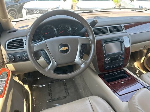 Used 2012 Chevrolet Tahoe LTZ AWD/4WD image 19