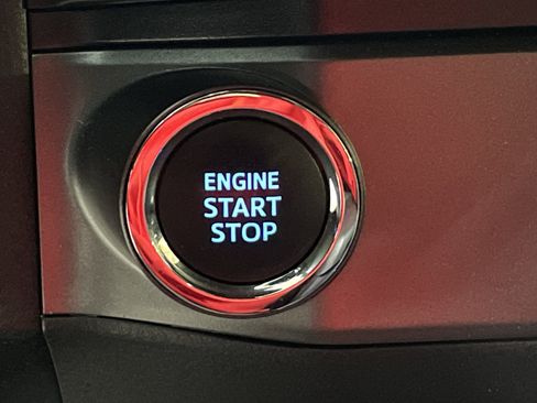 Used 2020 Toyota Tacoma TRD Off-Road image 29