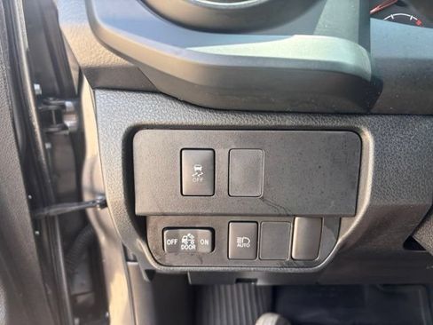 Used 2021 Toyota Tacoma SR w/ SR Convenience Package RWD image 19