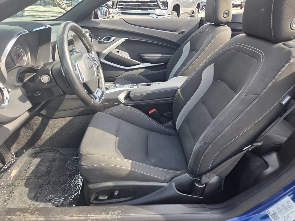 Certified 2023 Chevrolet Camaro LT w/ RS Package RWD image 5