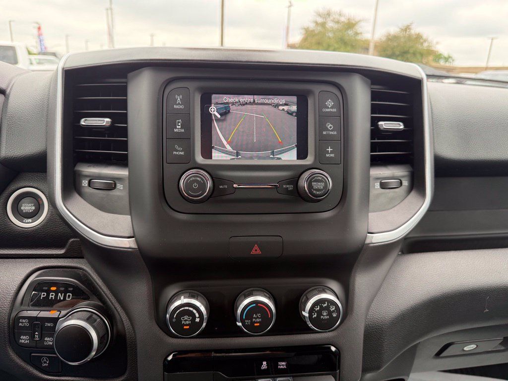 Used 2022 RAM 1500 Big Horn AWD/4WD image 28