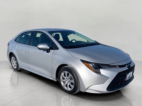 Used 2024 Toyota Corolla LE image 1