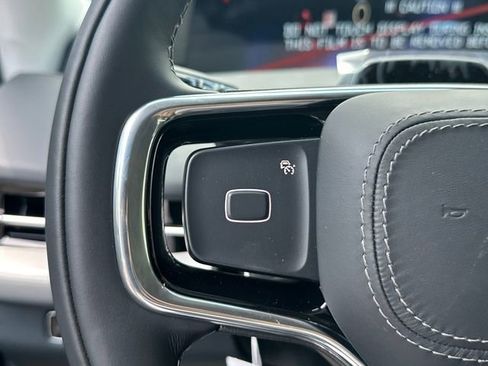 New 2026 Lincoln Navigator Premiere AWD/4WD image 23