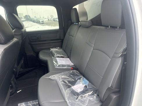 New 2024 RAM 5500 Tradesman AWD/4WD image 27