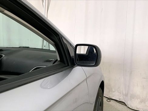 Used 2023 Ford Edge SE AWD/4WD image 11