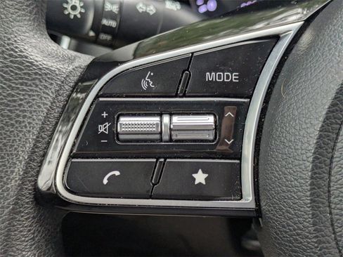 Used 2023 Kia Forte LXS w/ LXS Technology Package image 22