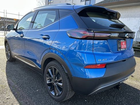 Used 2022 Chevrolet Bolt EUV Premier w/ Launch Edition image 7