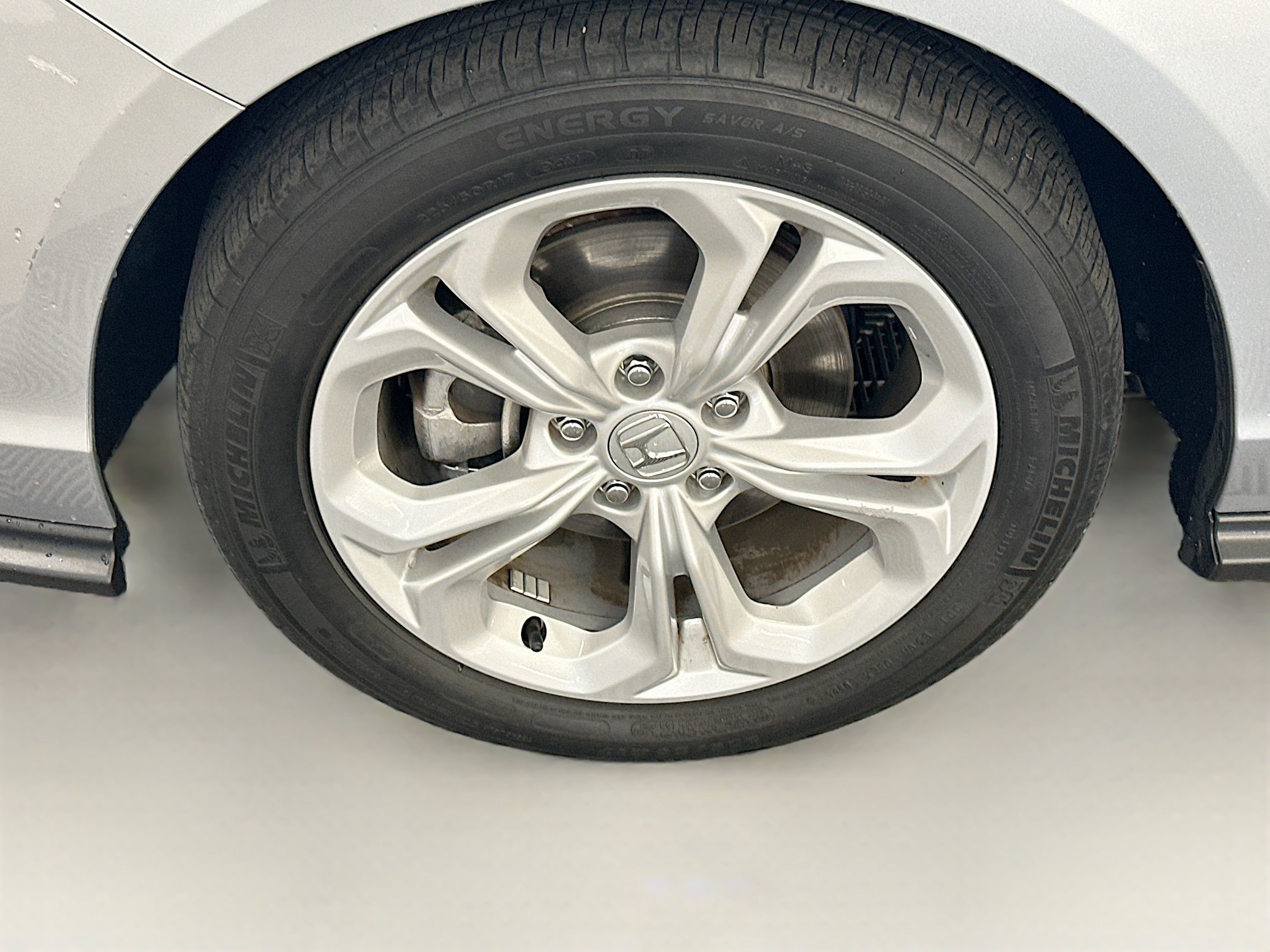 Used 2025 Honda Accord LX image 11