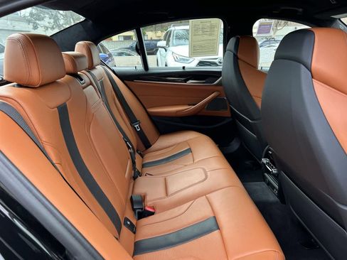 Used 2023 BMW M5 w/ Executive Package image 33
