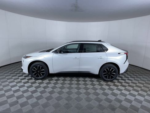 New 2026 Subaru Solterra Premium AWD/4WD image 5