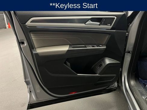 Used 2023 Volkswagen Atlas Cross Sport SEL Premium R-Line AWD/4WD image 20
