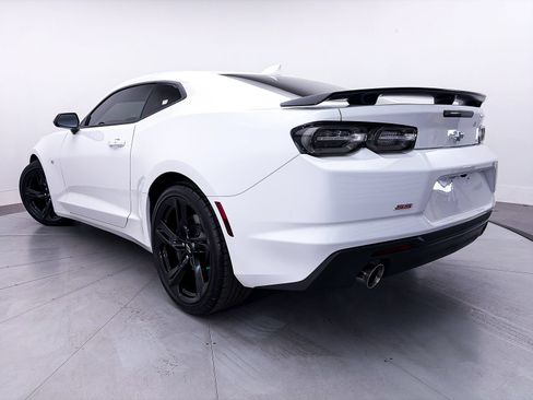 Used 2020 Chevrolet Camaro SS RWD image 2