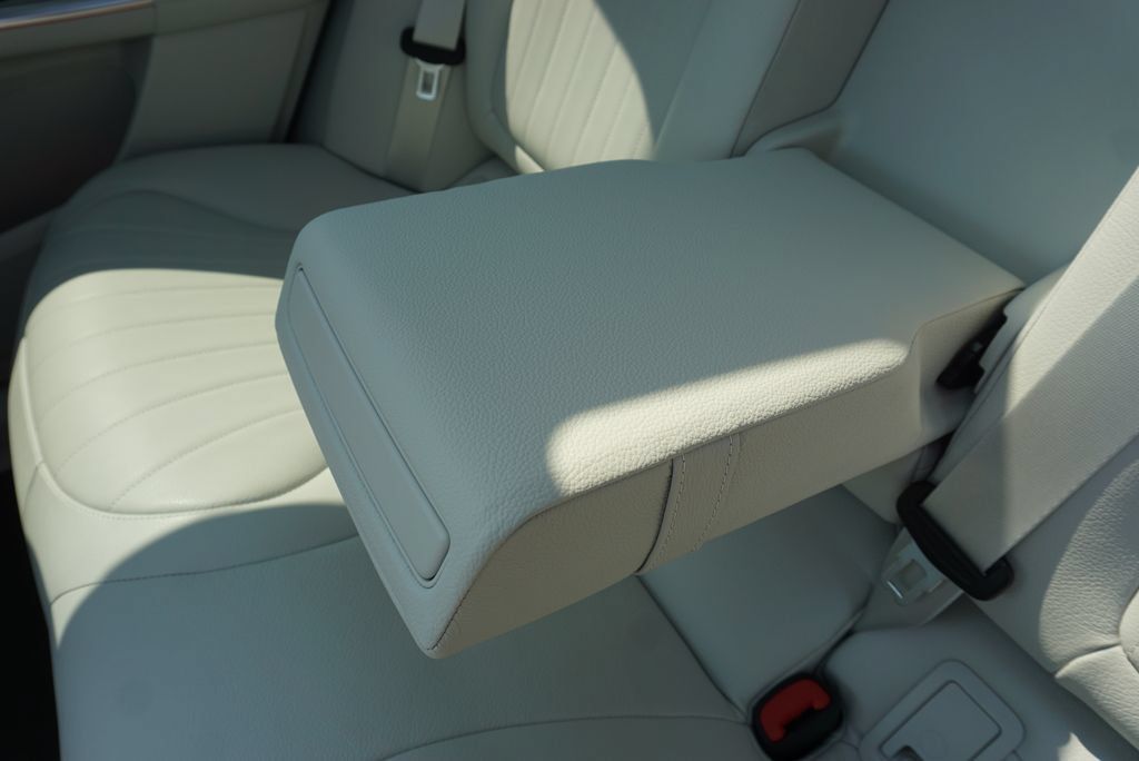 Certified 2023 Mercedes-Benz EQE 500 4MATIC SUV image 42