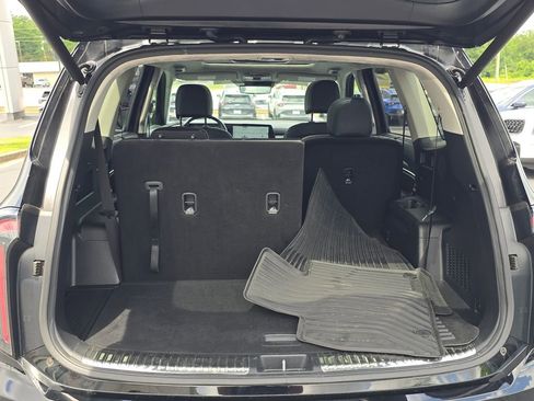 Certified 2024 Kia Telluride SX Prestige w/ Towing Package AWD/4WD image 18