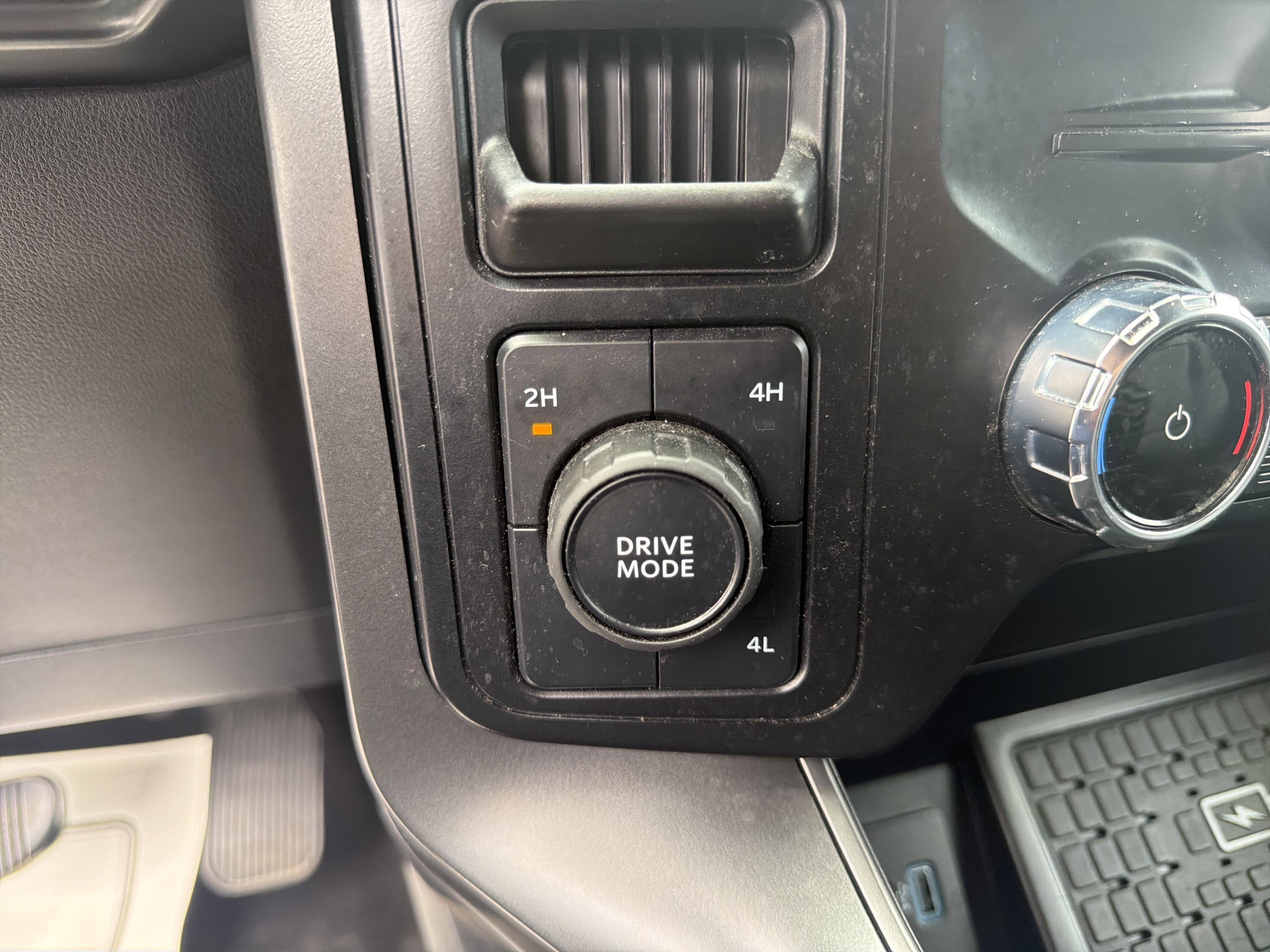 Used 2024 Ford F150 XLT w/ Equipment Group 303A High AWD/4WD image 25