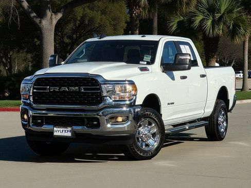 Used 2024 RAM 2500 Big Horn w/ Bed Utility Group image 2