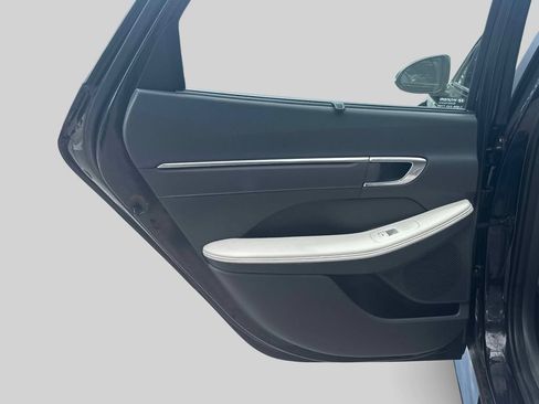 Certified 2023 Hyundai Sonata Limited FWD image 11